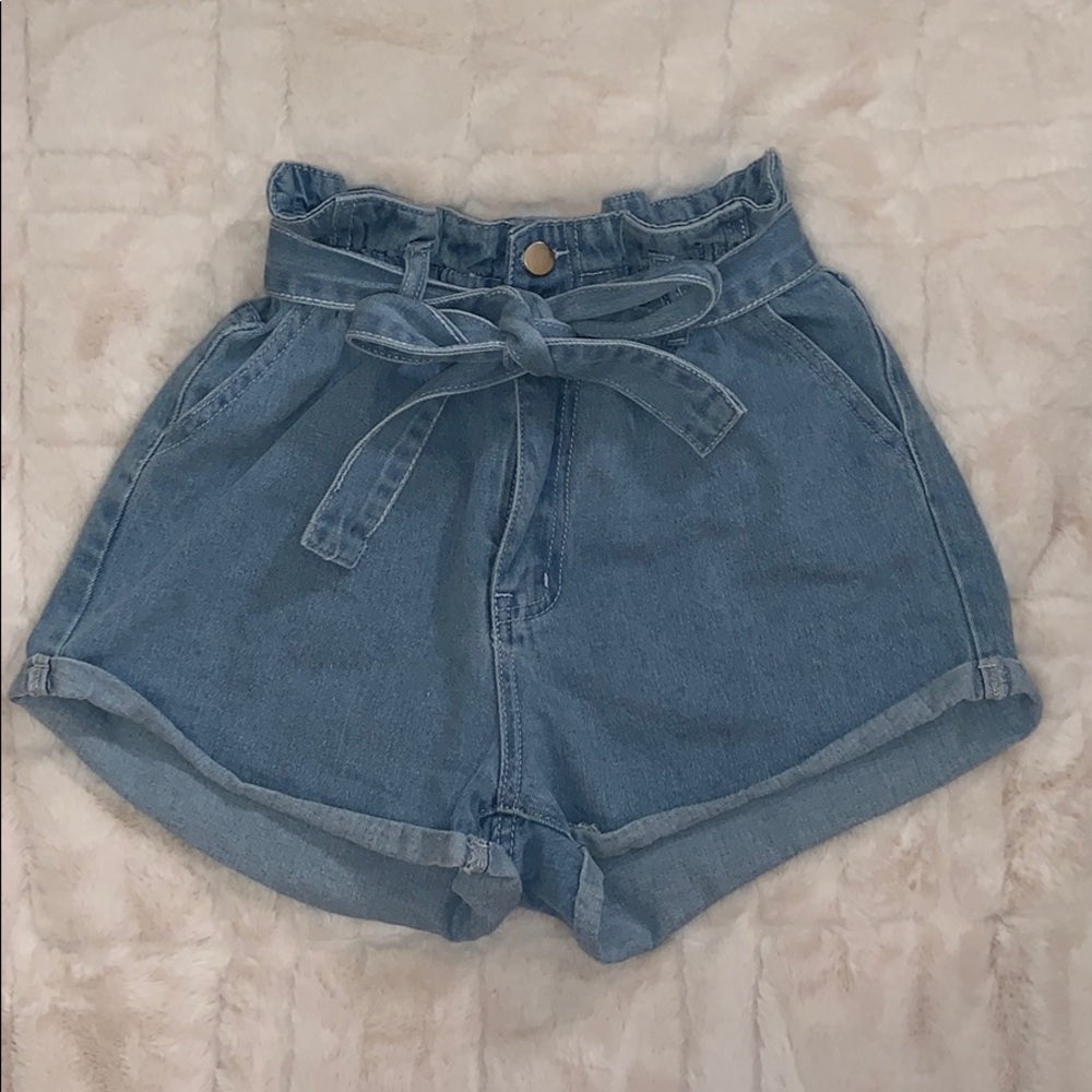 SHEIN paper bag waist shorts